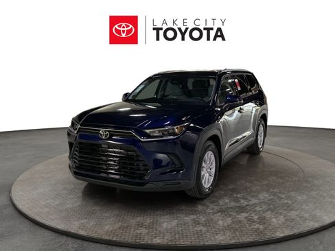 New 2026 Toyota Grand Highlander XLE FWD image 1