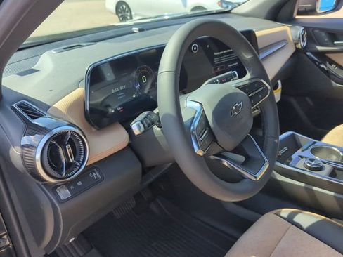 New 2026 Chevrolet Equinox ACTIV w/ Convenience Package III image 10