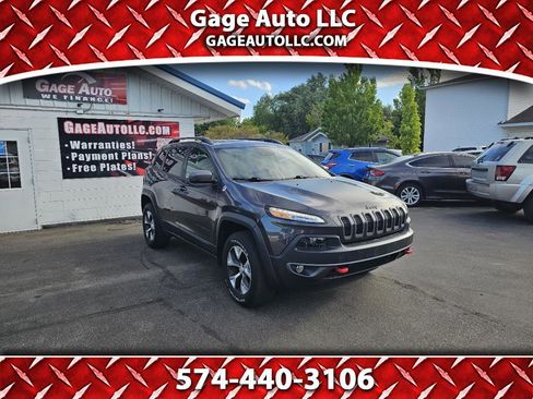 Used 2018 Jeep Cherokee Trailhawk AWD/4WD image 1