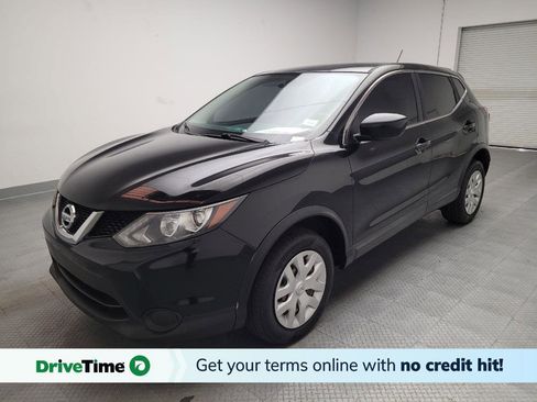 Used 2017 Nissan Rogue Sport S image 1