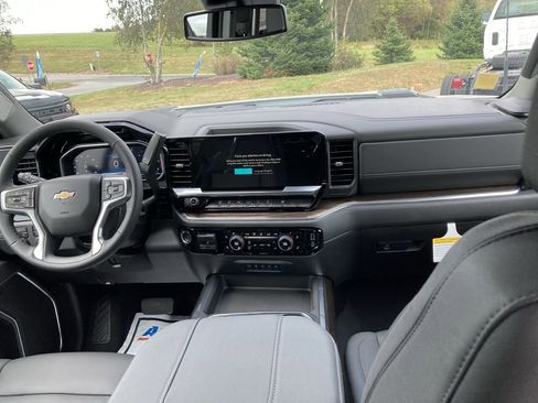 Used 2025 Chevrolet Silverado 3500 LT w/ All Star Edition image 18