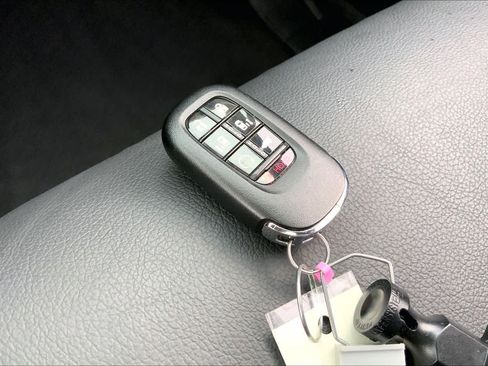 Used 2025 Honda Odyssey Touring image 15