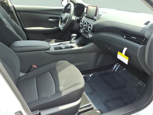 Certified 2025 Nissan Sentra SV w/ All-Weather Package FWD image 27
