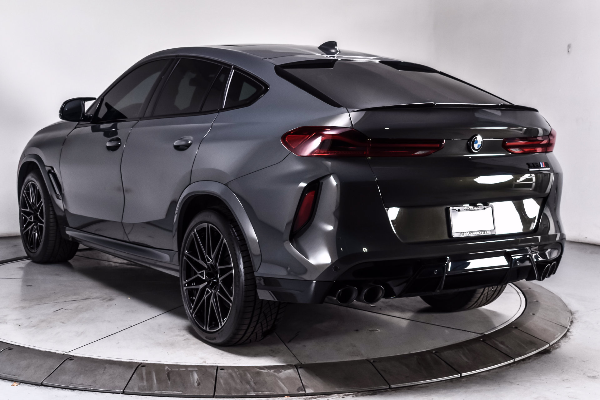 Used 2022 BMW X6 M w/ Competition Package AWD/4WD image 4