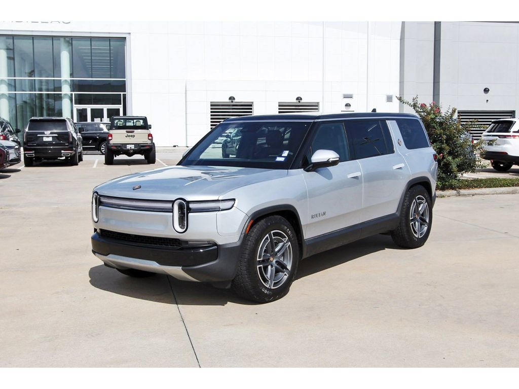 Used 2026 Rivian R1S Adventure Dual AWD/4WD image 2