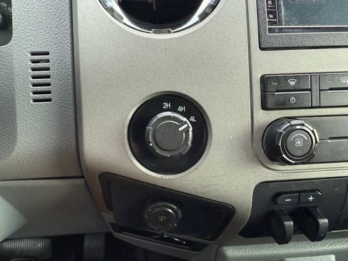 Used 2012 Ford F250 XLT AWD/4WD image 31