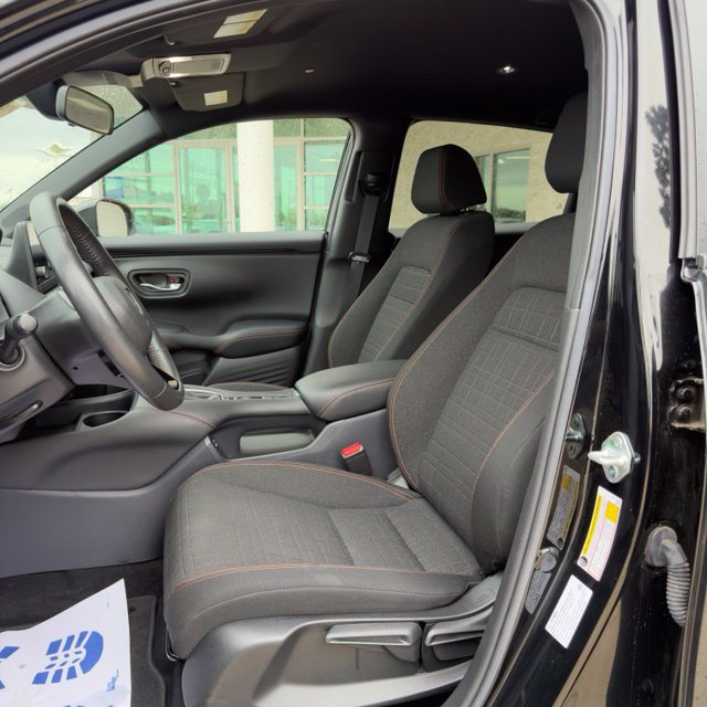Used 2024 Honda HR-V Sport image 11