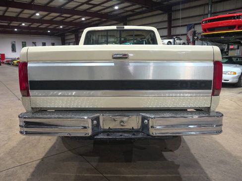Used 1993 Ford F150 XL AWD/4WD image 7