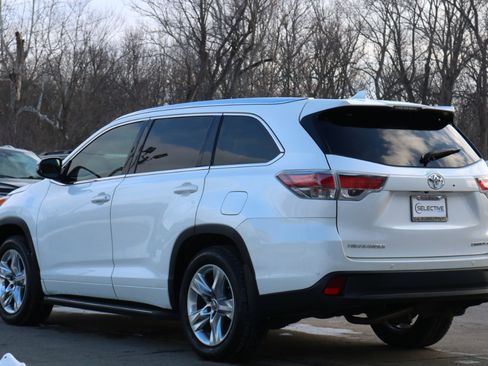 Used 2016 Toyota Highlander Limited image 9