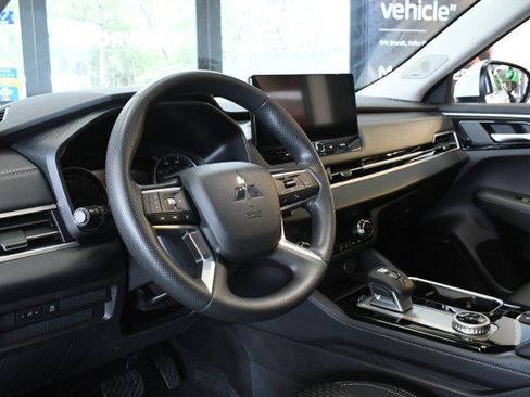 New 2026 Mitsubishi Outlander ES AWD/4WD image 24