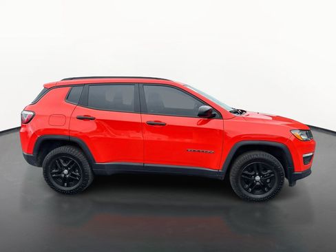 Used 2018 Jeep Compass Sport AWD/4WD image 2