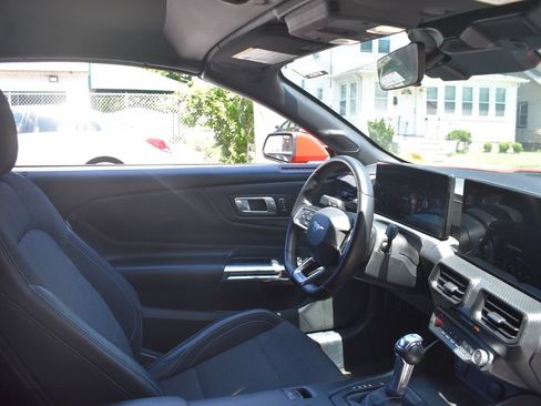 Used 2024 Ford Mustang Convertible RWD image 26