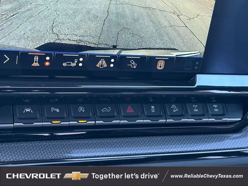 New 2026 Chevrolet Silverado 1500 ZR2 w/ Dark Appearance Package AWD/4WD image 17
