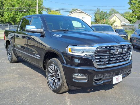 Used 2025 RAM 1500 Limited AWD/4WD image 5