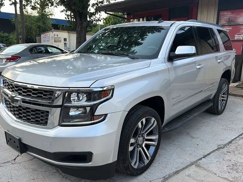Used 2015 Chevrolet Tahoe LT RWD image 3