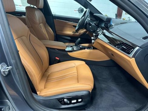 Used 2020 BMW M550i xDrive w/ Premium Package AWD/4WD image 16