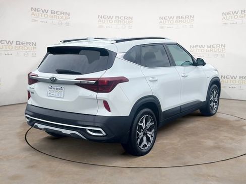 Used 2021 Kia Seltos EX AWD/4WD image 5