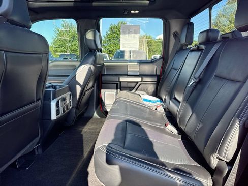 Used 2018 Ford F150 Lariat w/ Equipment Group 502A Luxury AWD/4WD image 24