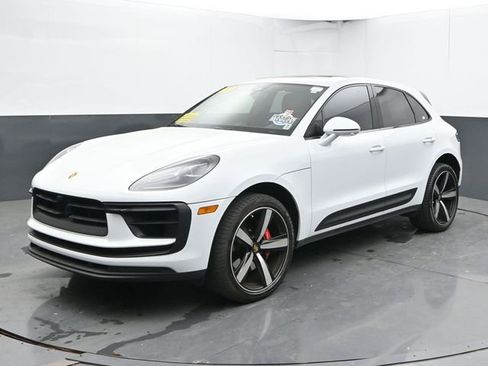 Used 2023 Porsche Macan S AWD/4WD image 5