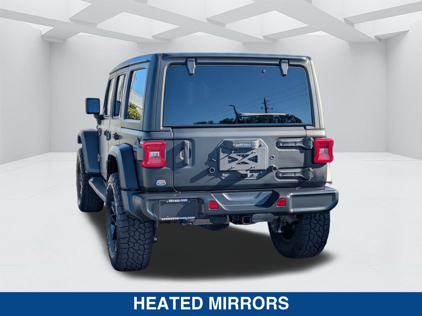 Used 2021 Jeep Wrangler Unlimited Sahara AWD/4WD image 7