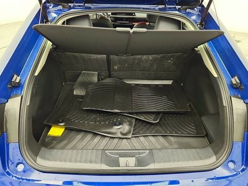 Used 2025 Toyota Prius Plug-In Hybrid image 22