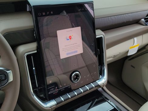 New 2026 GMC Yukon Denali w/ Sun & Power Step Package RWD image 30