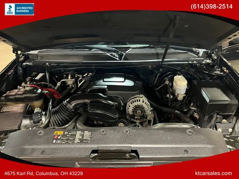 Used 2012 GMC Yukon XL SLT w/ SLT Chrome Package image 18