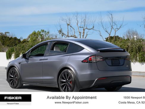 Used 2023 Tesla Model X Plaid image 5