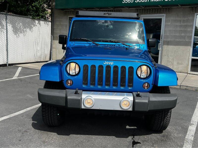 Used 2015 Jeep Wrangler Sahara w/ Connectivity Group AWD/4WD image 2
