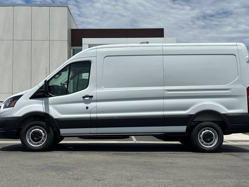 New 2026 Ford Transit 250 148 Medium Roof RWD image 6