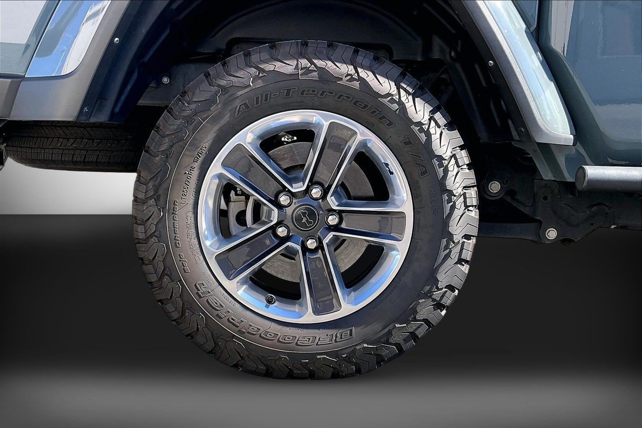 Certified 2024 Jeep Gladiator Sport w/ Premium Package AWD/4WD image 35