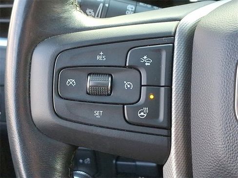 Used 2022 GMC Yukon XL Denali image 23