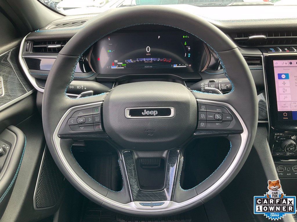 Used 2023 Jeep Grand Cherokee Trailhawk AWD/4WD image 43