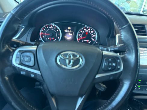Used 2017 Toyota Camry SE FWD image 24