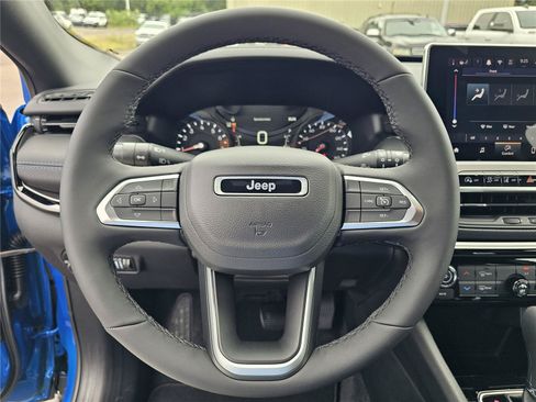 New 2026 Jeep Compass Latitude AWD/4WD image 19