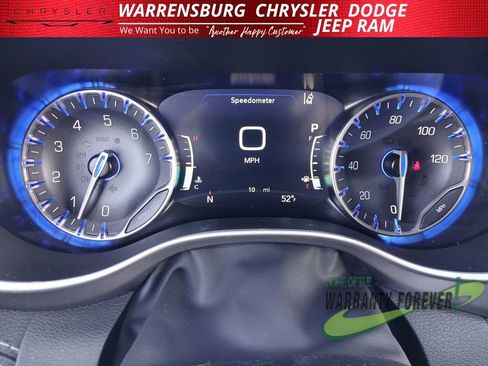 New 2026 Chrysler Pacifica Select image 16