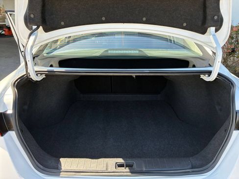Used 2025 Nissan Sentra SV FWD image 30