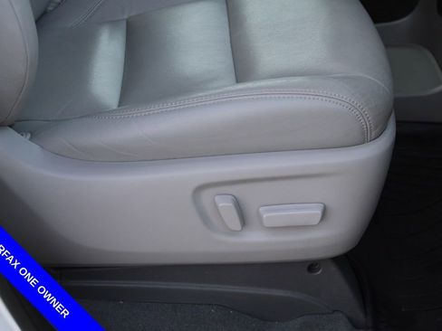 Used 2020 Toyota Sienna XLE w/ XLE Navigation Package image 21