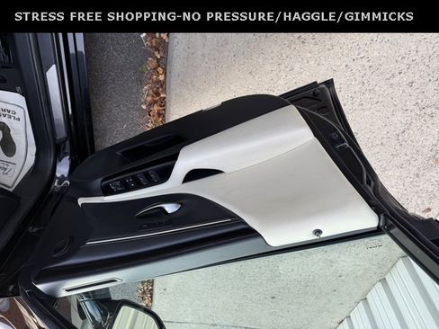 Used 2022 Lexus ES 350 w/ Premium Package image 14