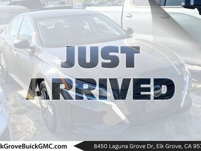 Used 2025 Nissan Altima 2.5 SV