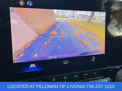 Used 2025 Chevrolet Colorado LT image 15