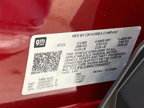 Used 2024 Chevrolet Trax LS w/ LS Convenience Package FWD image 31