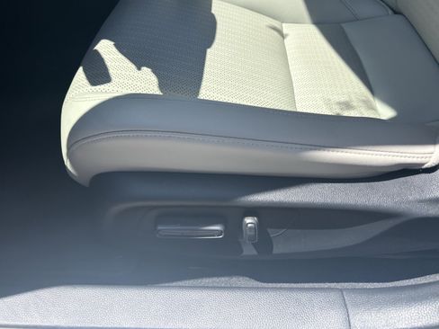 Used 2024 Honda Civic Touring image 14