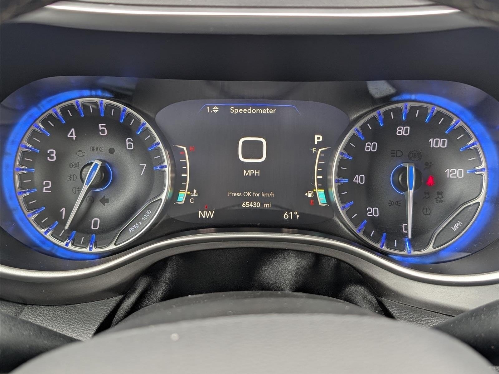 Used 2024 Chrysler Pacifica Touring-L FWD image 29