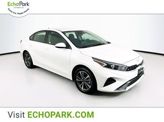 Used 2024 Kia Forte LXS video 1