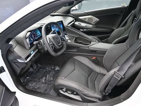 Used 2024 Chevrolet Corvette Stingray Premium Conv w/ Battery Protection Package RWD image 10
