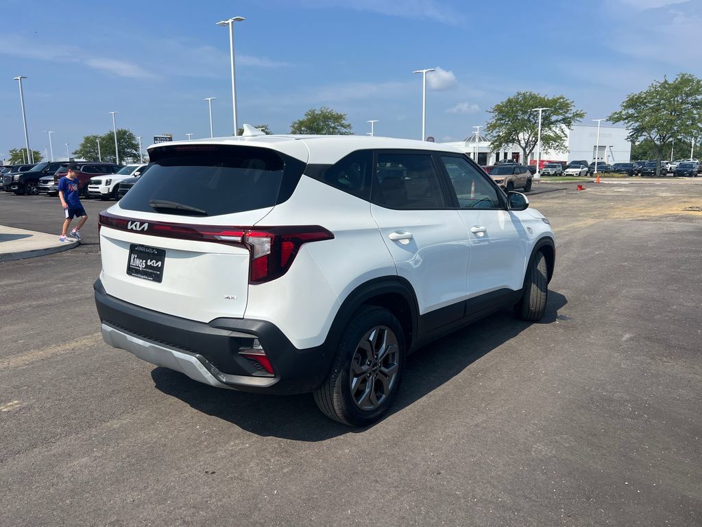 Certified 2024 Kia Seltos LX AWD/4WD image 6