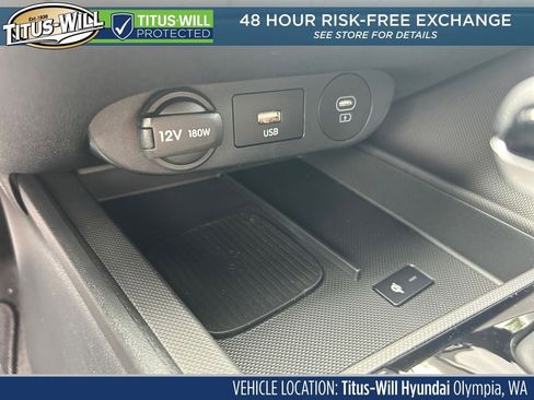 New 2025 Hyundai Elantra SEL image 36