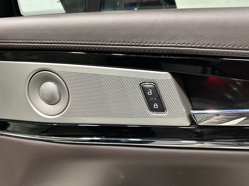 Used 2022 Lincoln Nautilus Black Label AWD/4WD image 12