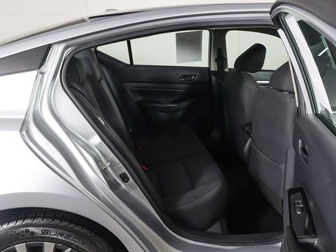 Used 2023 Nissan Altima 2.5 SV image 28